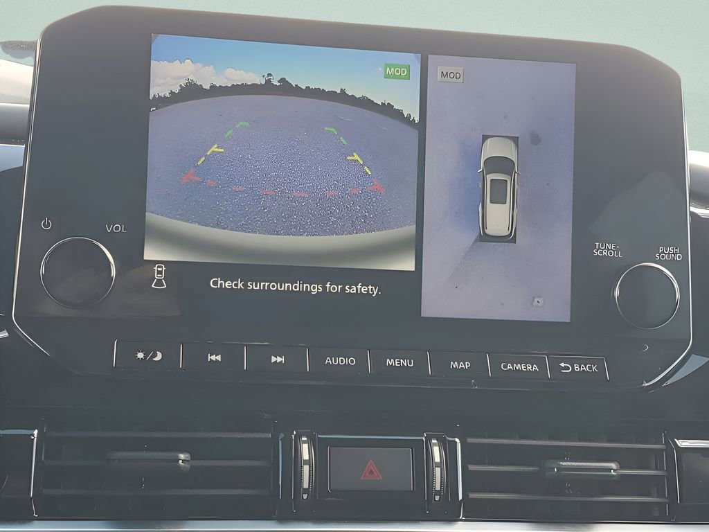 Used 2025 Nissan Pathfinder SL image 30