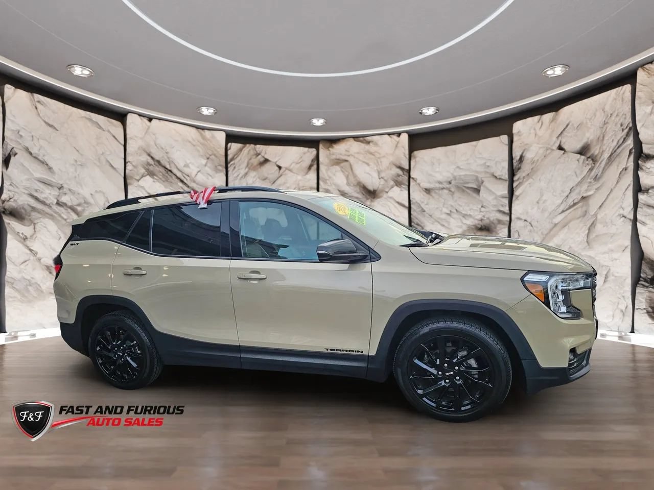 Used 2023 GMC Terrain SLT w/ Elevation Edition FWD image 4
