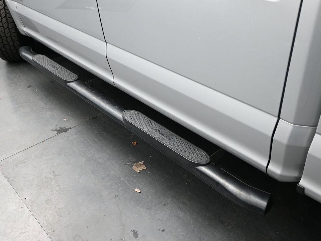 Used 2017 Ford F150 XLT image 10