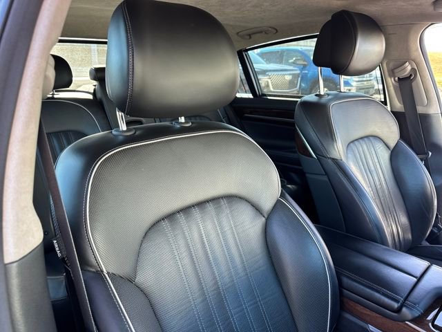 Used 2018 Genesis G90 3.3T Premium image 28