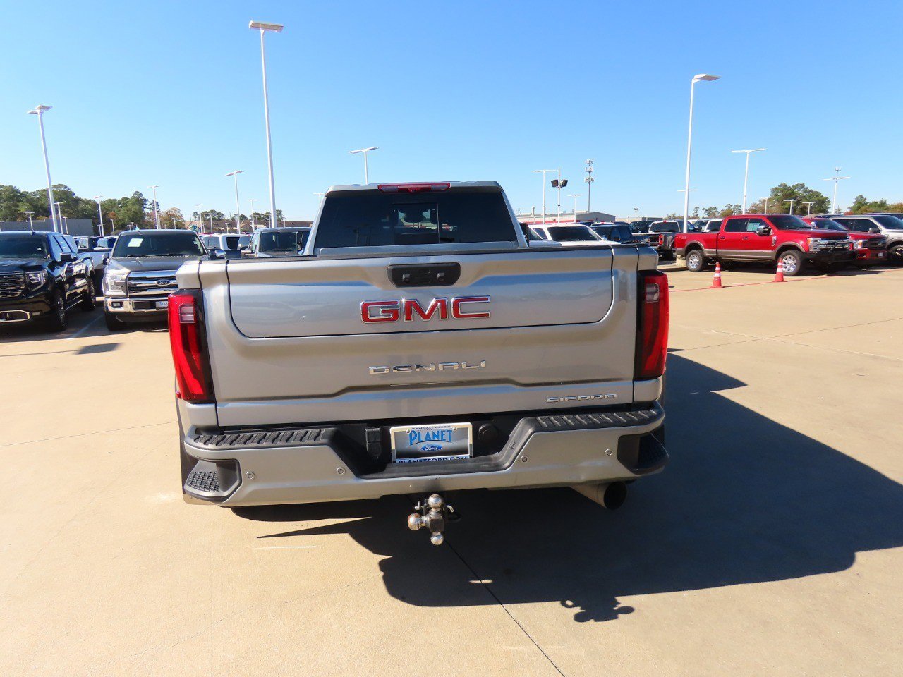 Used 2025 GMC Sierra 3500 Denali w/ Denali Reserve Package image 13
