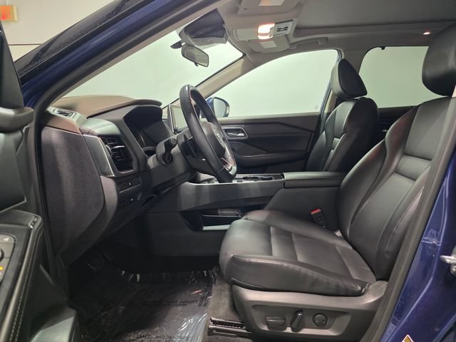 Used 2021 Nissan Rogue SV w/ Premium Package AWD/4WD image 13