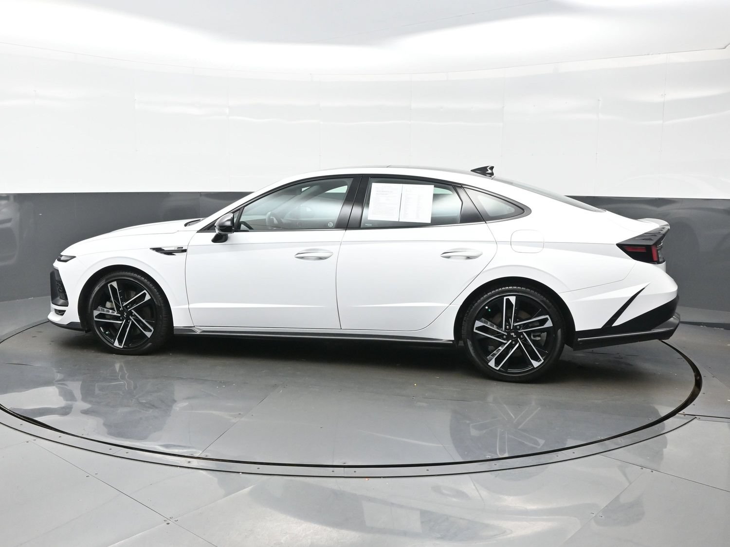 Certified 2026 Hyundai Sonata N Line FWD image 3