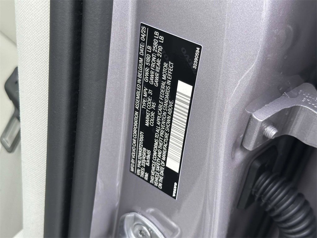 New 2026 Volvo V60 B5 Cross Country Plus w/ Protection Package Premier image 25