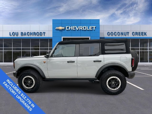Used 2023 Ford Bronco Badlands AWD/4WD image 5