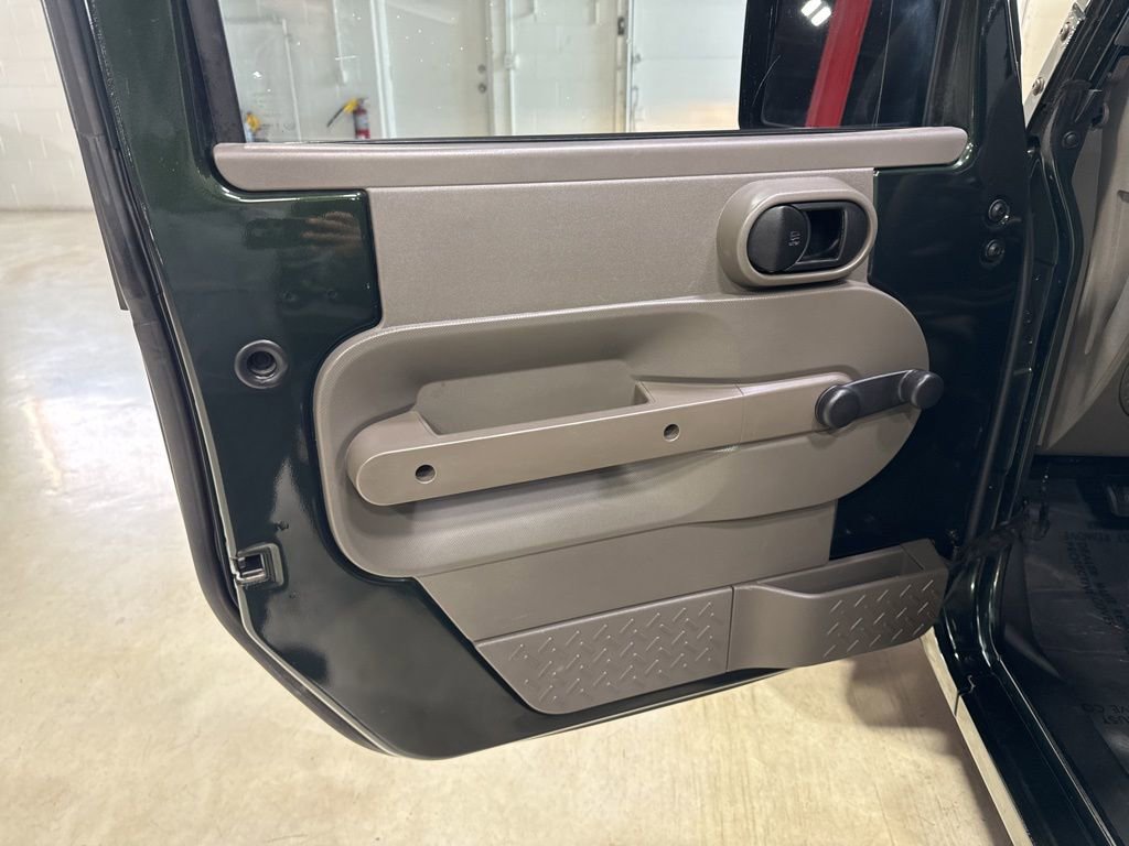 Used 2010 Jeep Wrangler Sport image 4