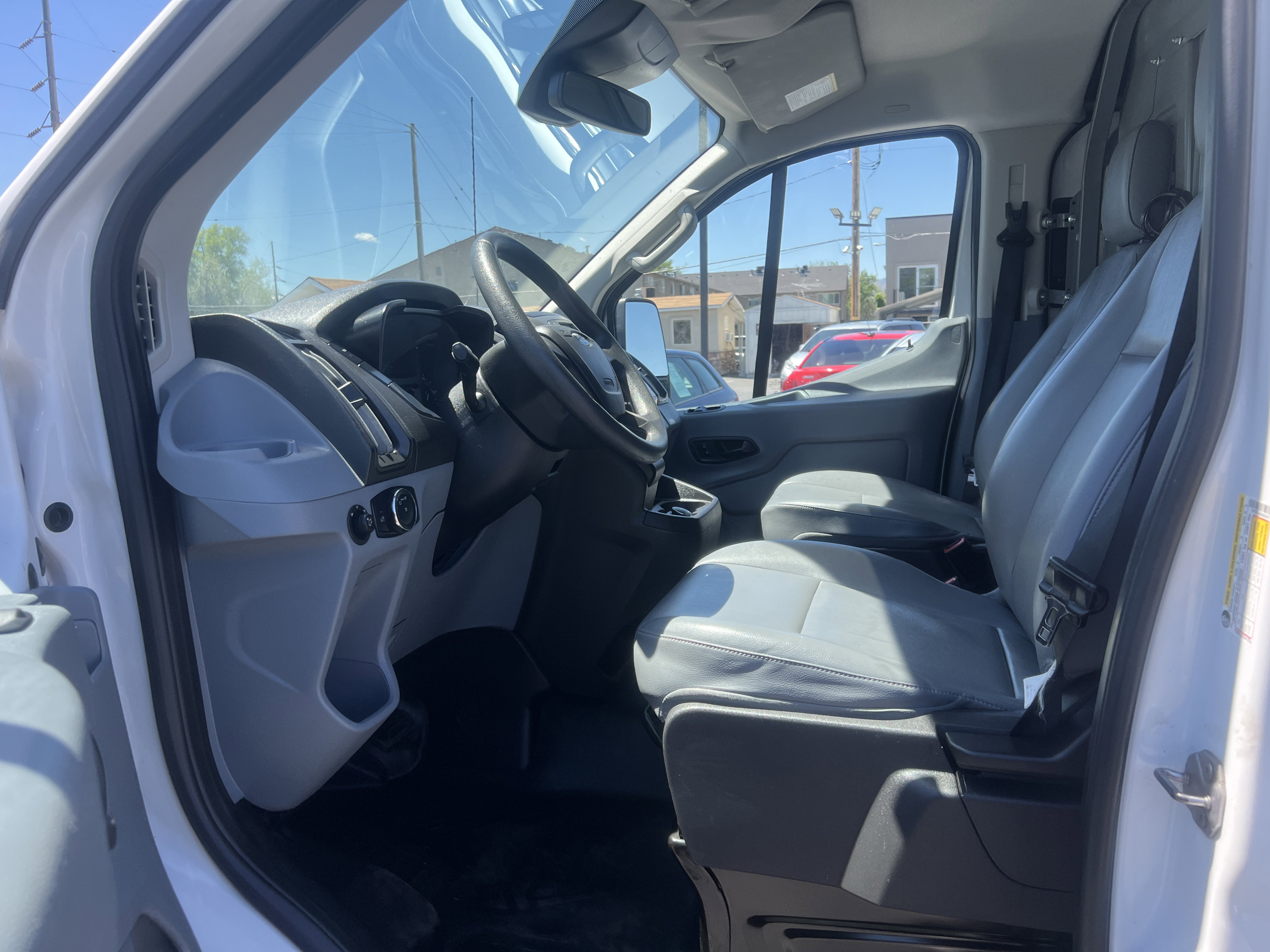 Used 2019 Ford Transit 150 148 Low Roof RWD image 13