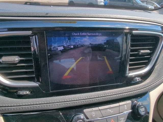 Used 2018 Chrysler Pacifica Limited FWD image 21