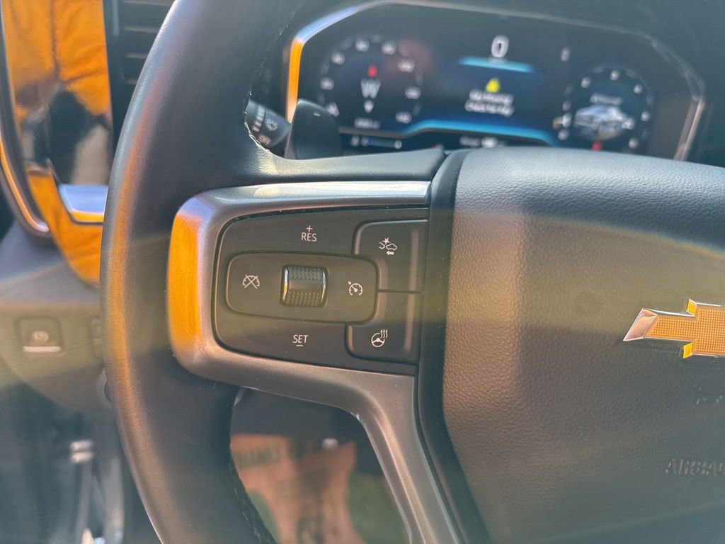 Used 2025 Chevrolet Silverado 1500 LT AWD/4WD image 21