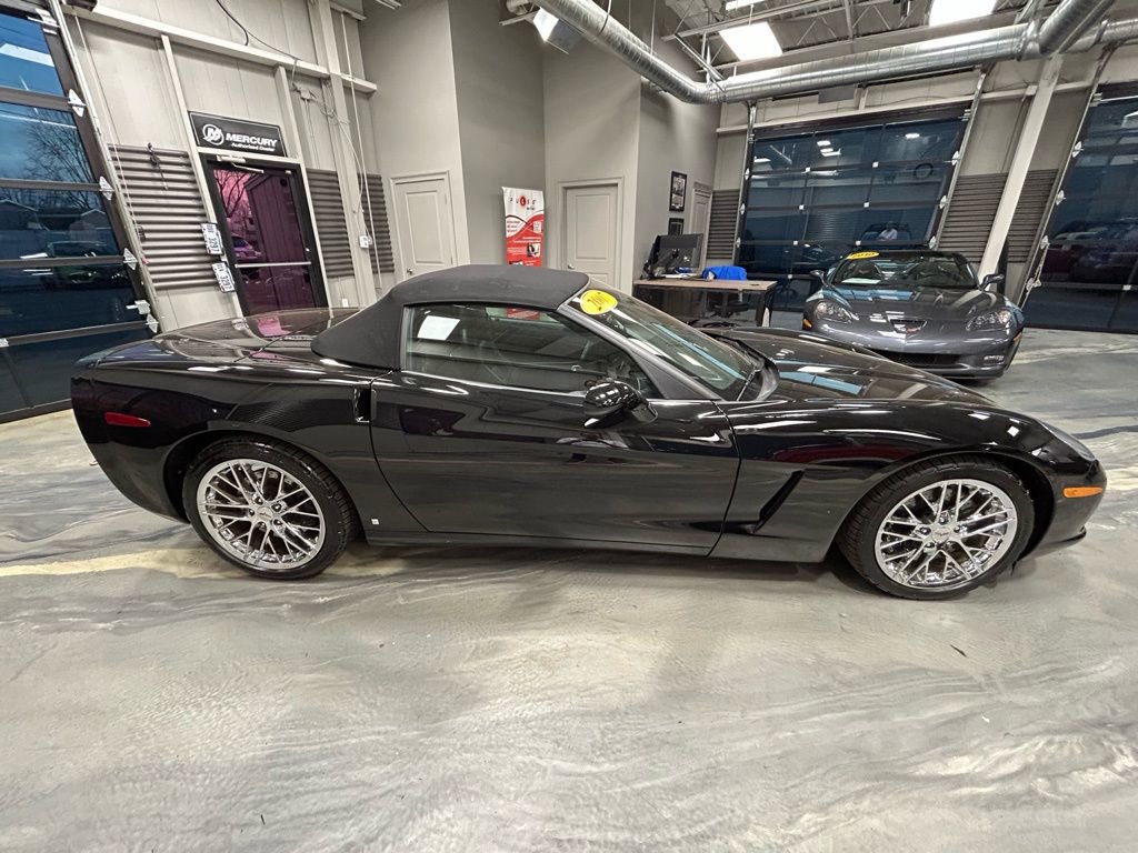 Used 2007 Chevrolet Corvette Convertible w/ Preferred Equipment Group image 23