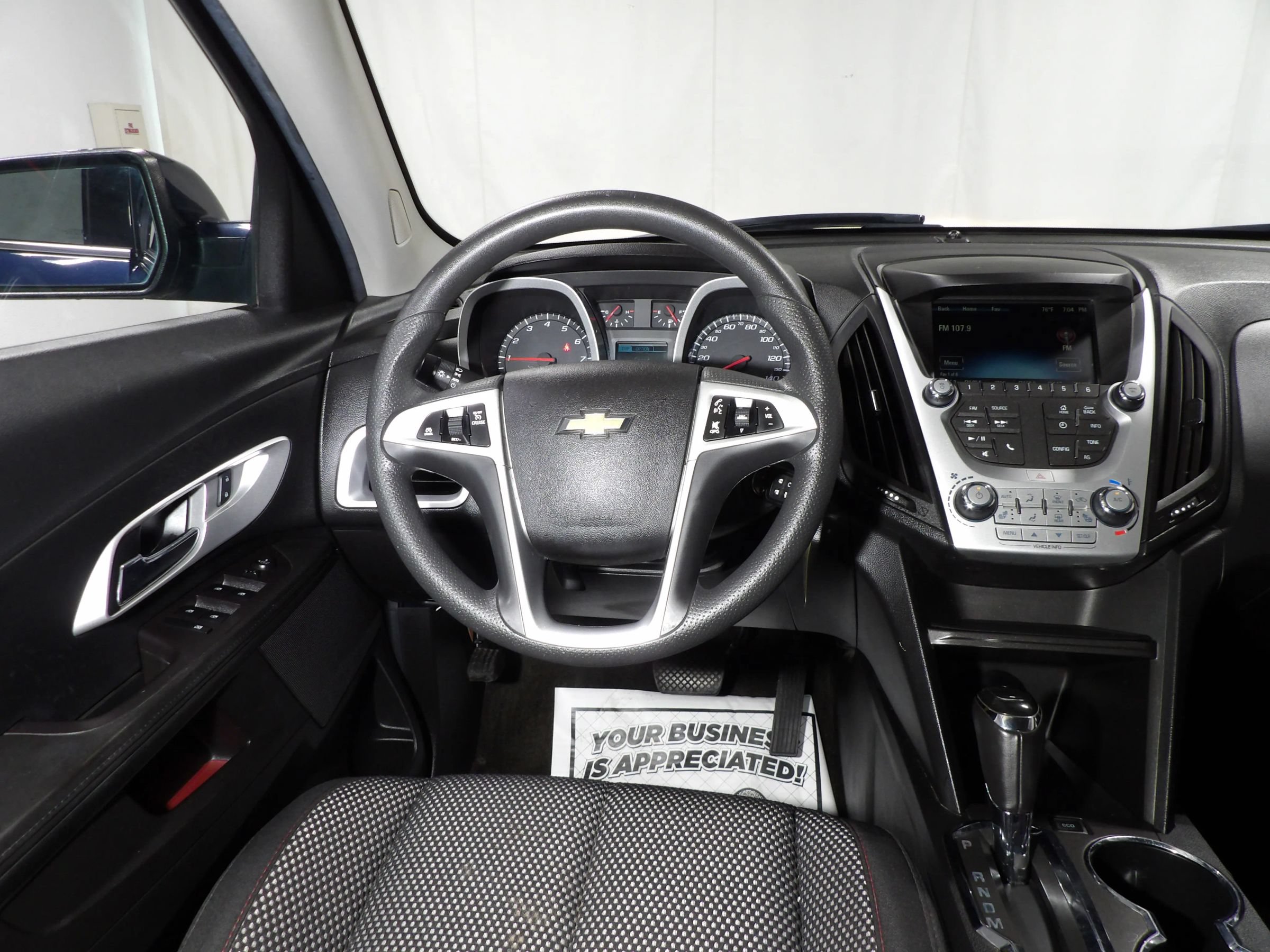 Used 2017 Chevrolet Equinox LT w/ Convenience Package FWD image 11