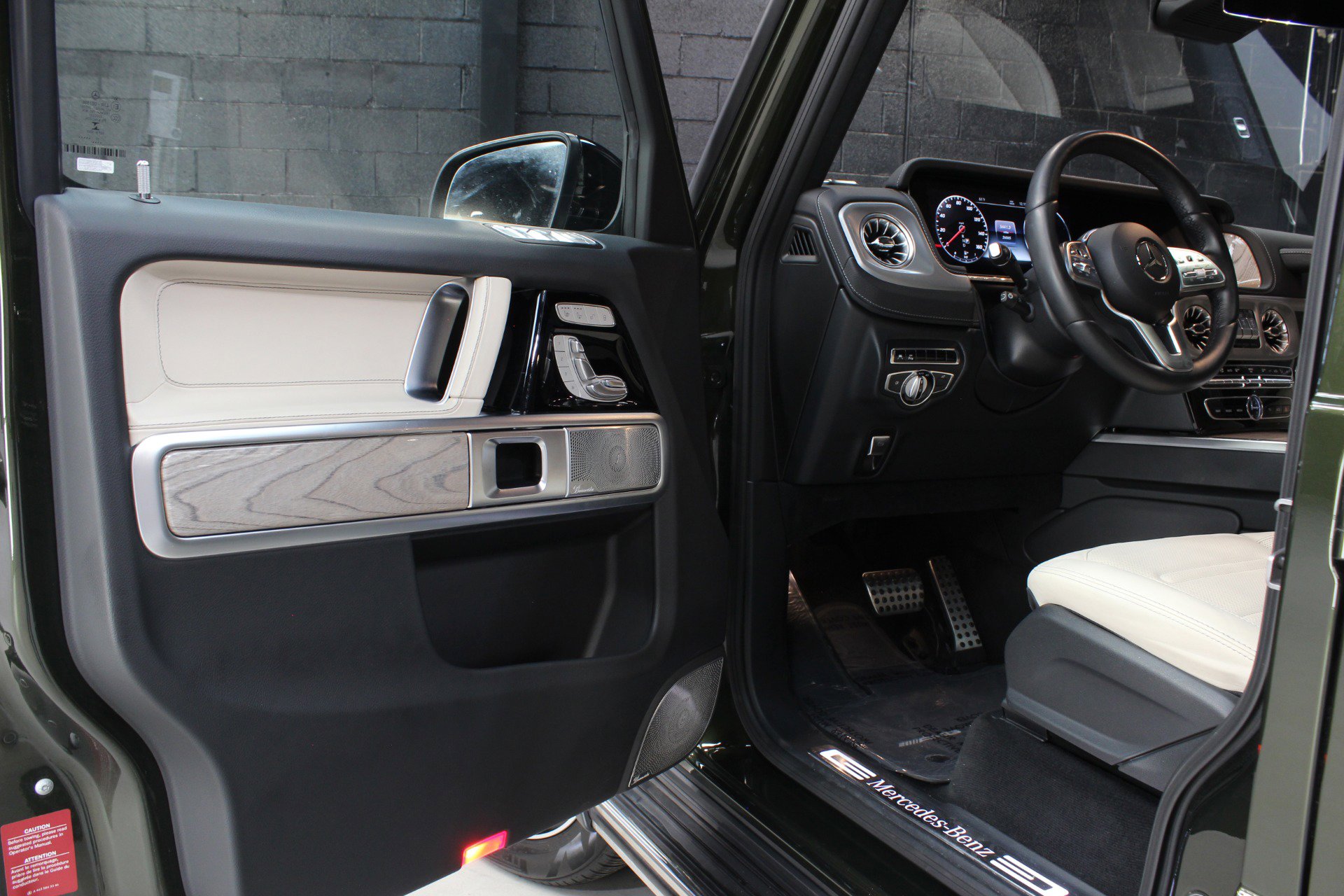 Used 2022 Mercedes-Benz G 550 w/ Exclusive Interior Package image 22