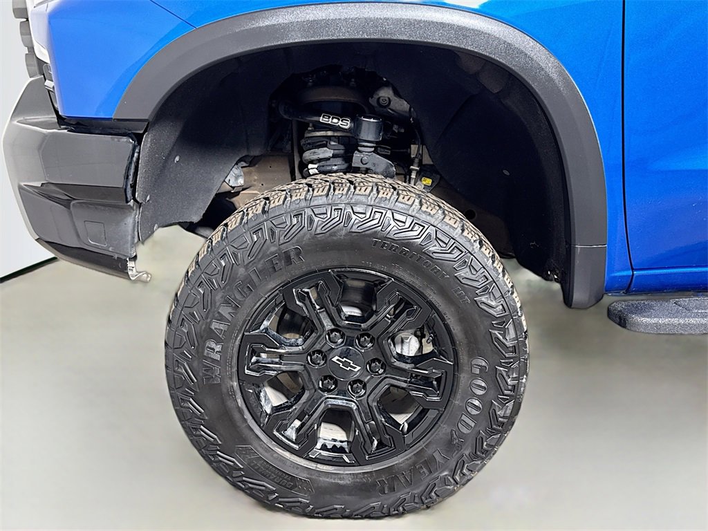 Used 2022 Chevrolet Silverado 1500 ZR2 w/ Technology Package image 30