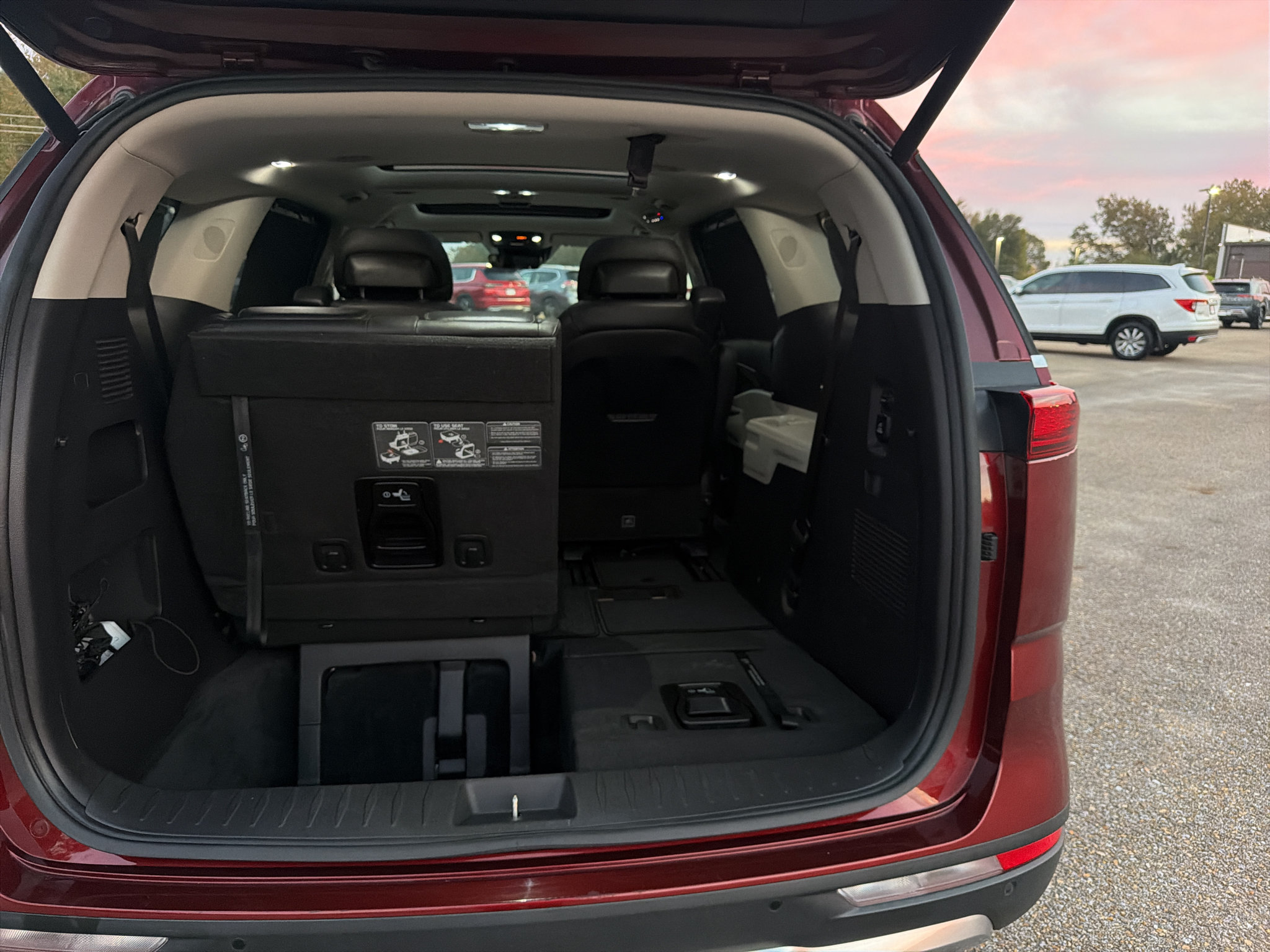 Used 2022 Kia Carnival SX Prestige FWD image 7