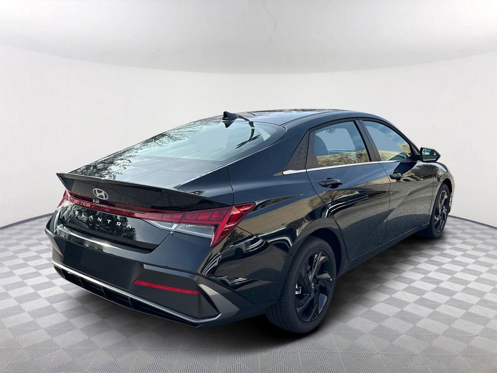 New 2026 Hyundai Elantra Sport FWD image 5