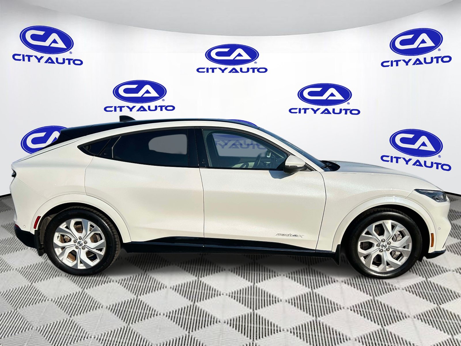 Used 2022 Ford Mustang Mach-E Premium w/ Ice White Appearance Package AWD/4WD image 2