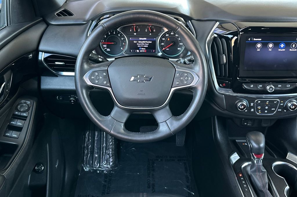 Used 2022 Chevrolet Traverse RS FWD image 16