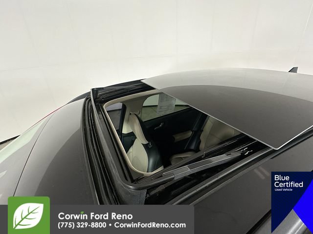 Certified 2020 Ford Escape Titanium AWD/4WD image 26