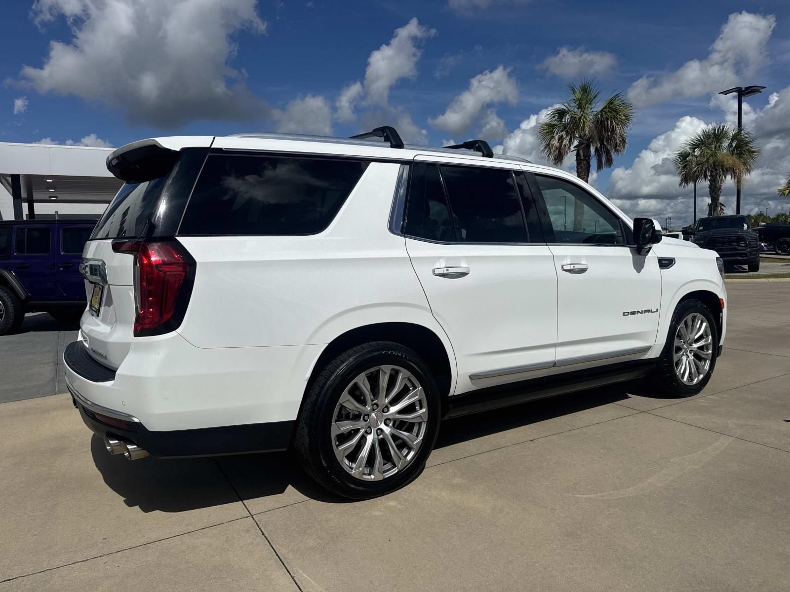 Used 2023 GMC Yukon Denali w/ Max Trailering Package AWD/4WD image 7