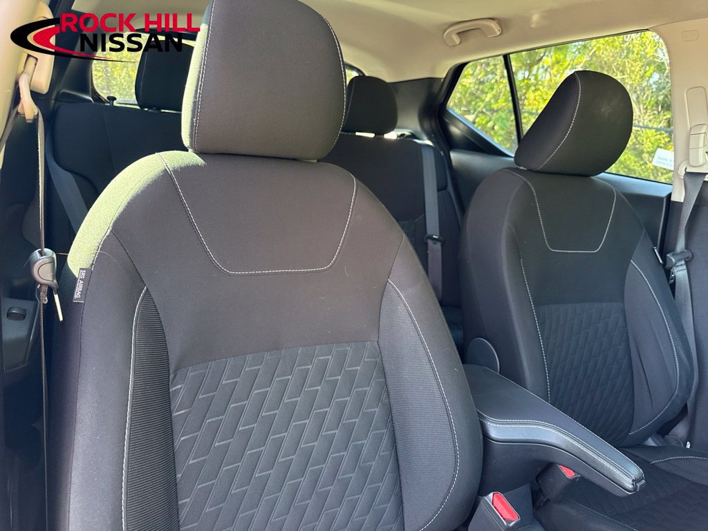 Used 2021 Nissan Kicks S FWD image 34