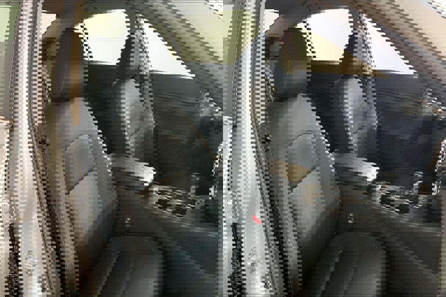 Used 2025 Nissan Altima 2.5 SV image 7