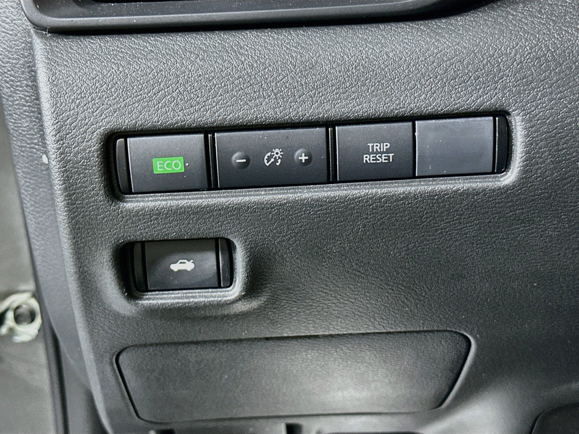 Used 2025 Nissan Sentra S FWD image 16