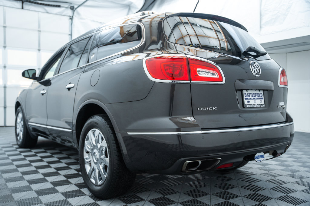 Used 2017 Buick Enclave Leather w/ Trailering Package AWD/4WD image 7