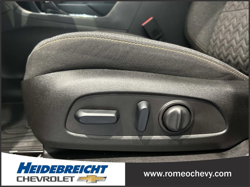 Certified 2024 Chevrolet Equinox LT w/ LPO, Floor Liner Package image 14