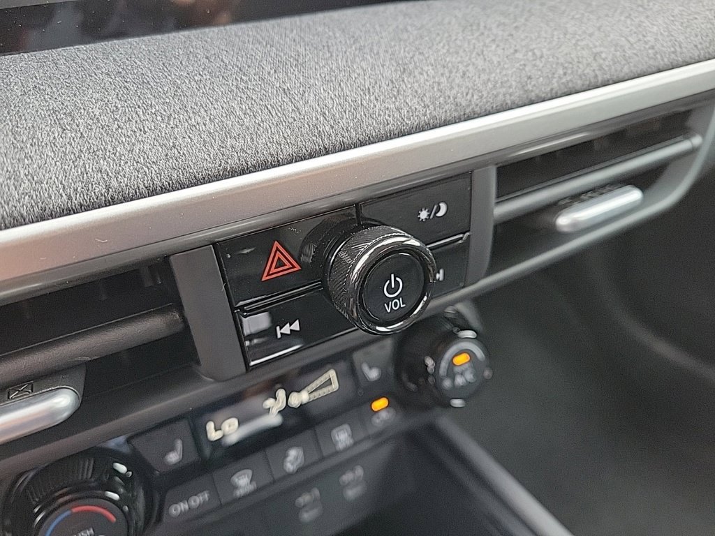 New 2027 Nissan Kicks SV AWD/4WD image 24