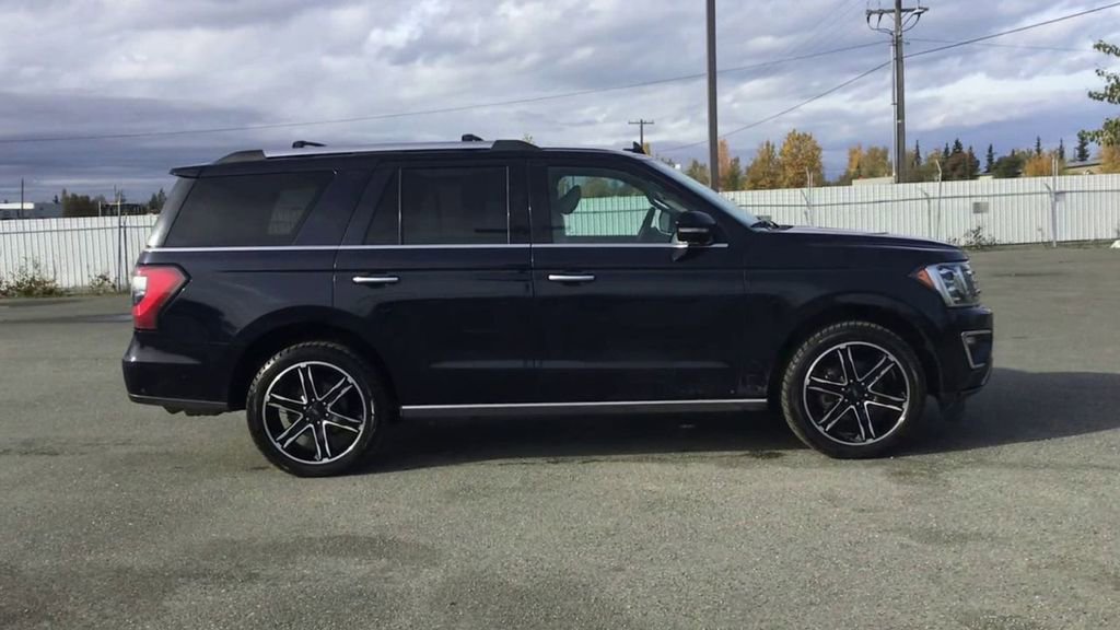 Used 2021 Ford Expedition Limited image 9
