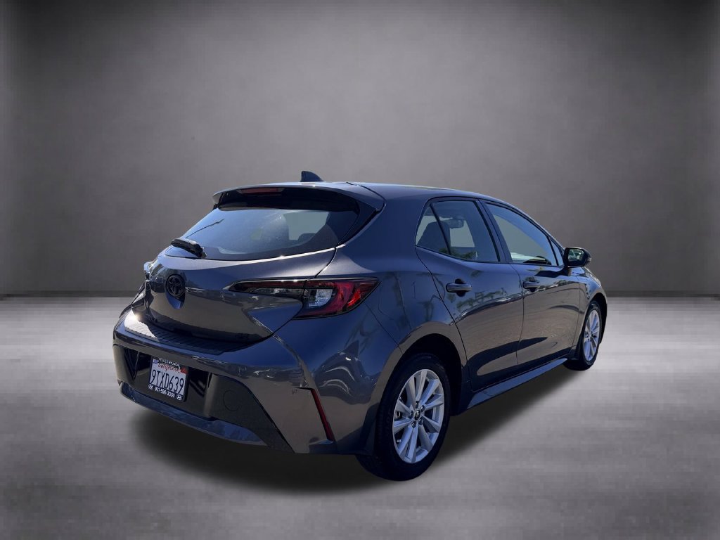 Used 2025 Toyota Corolla SE w/ SE Package FWD image 8