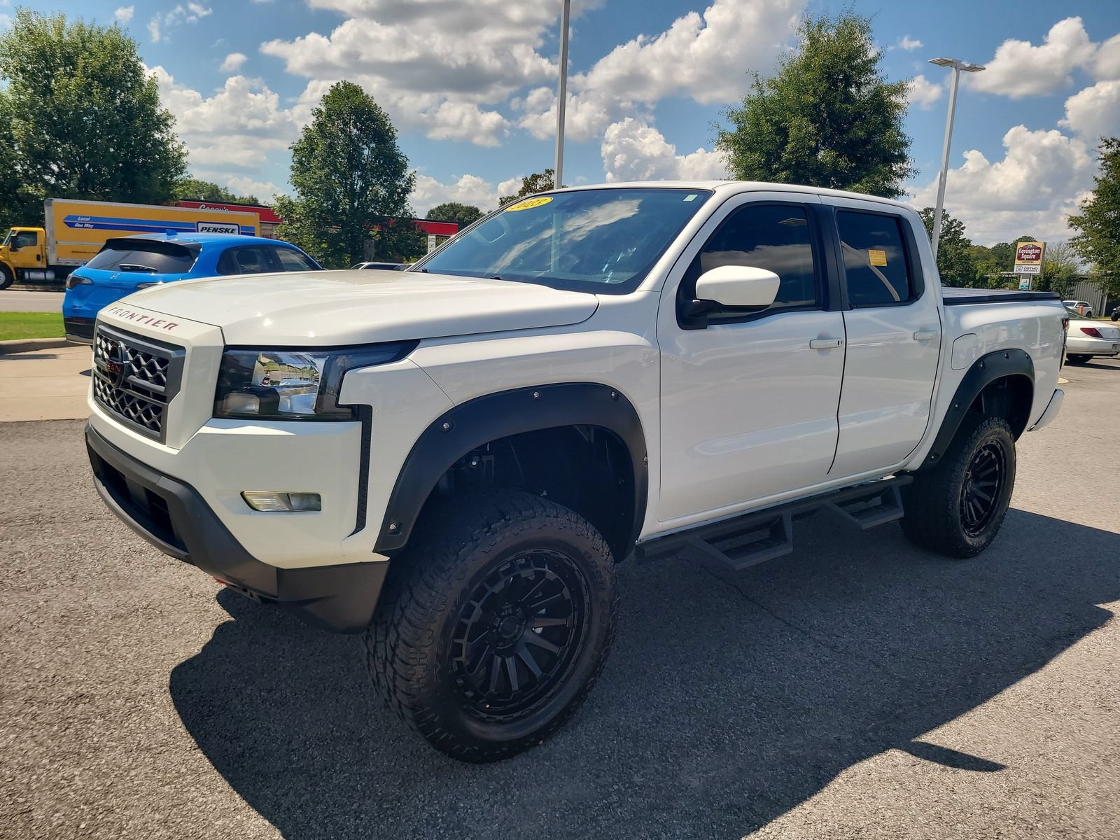 Used 2023 Nissan Frontier SV w/ SV Convenience Package AWD/4WD image 7