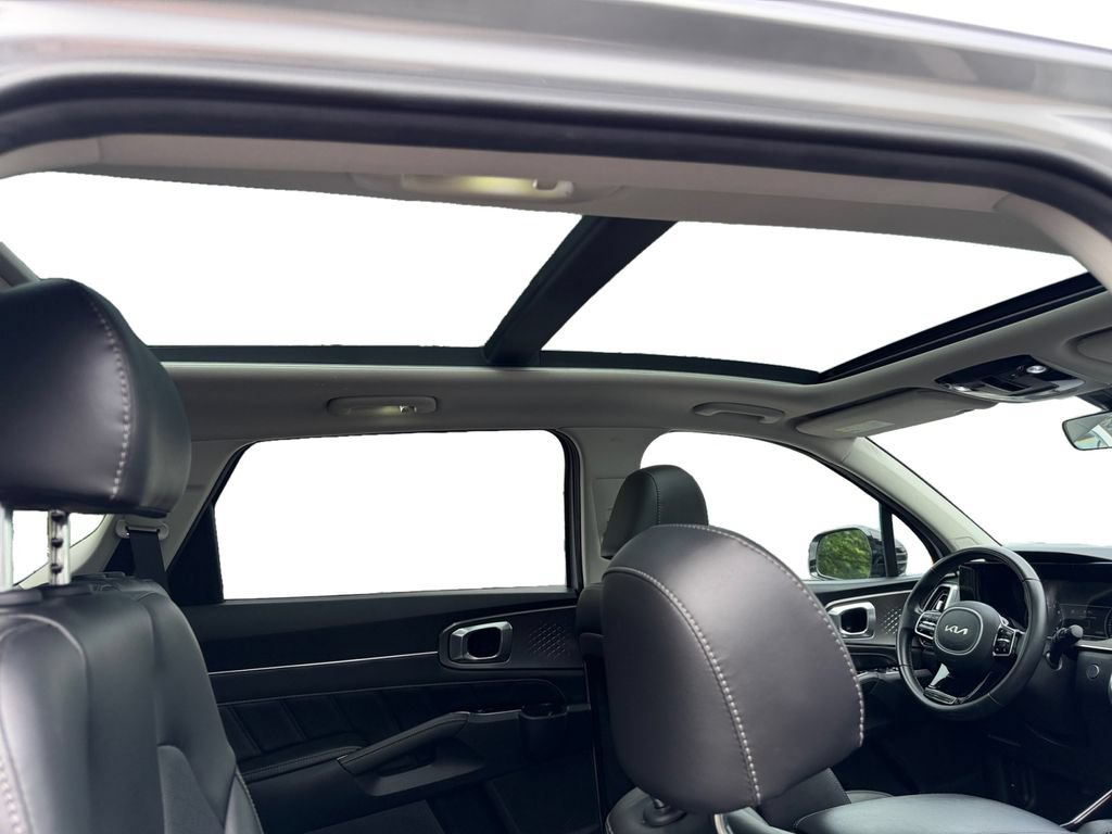Certified 2022 Kia Sorento SX AWD/4WD image 8