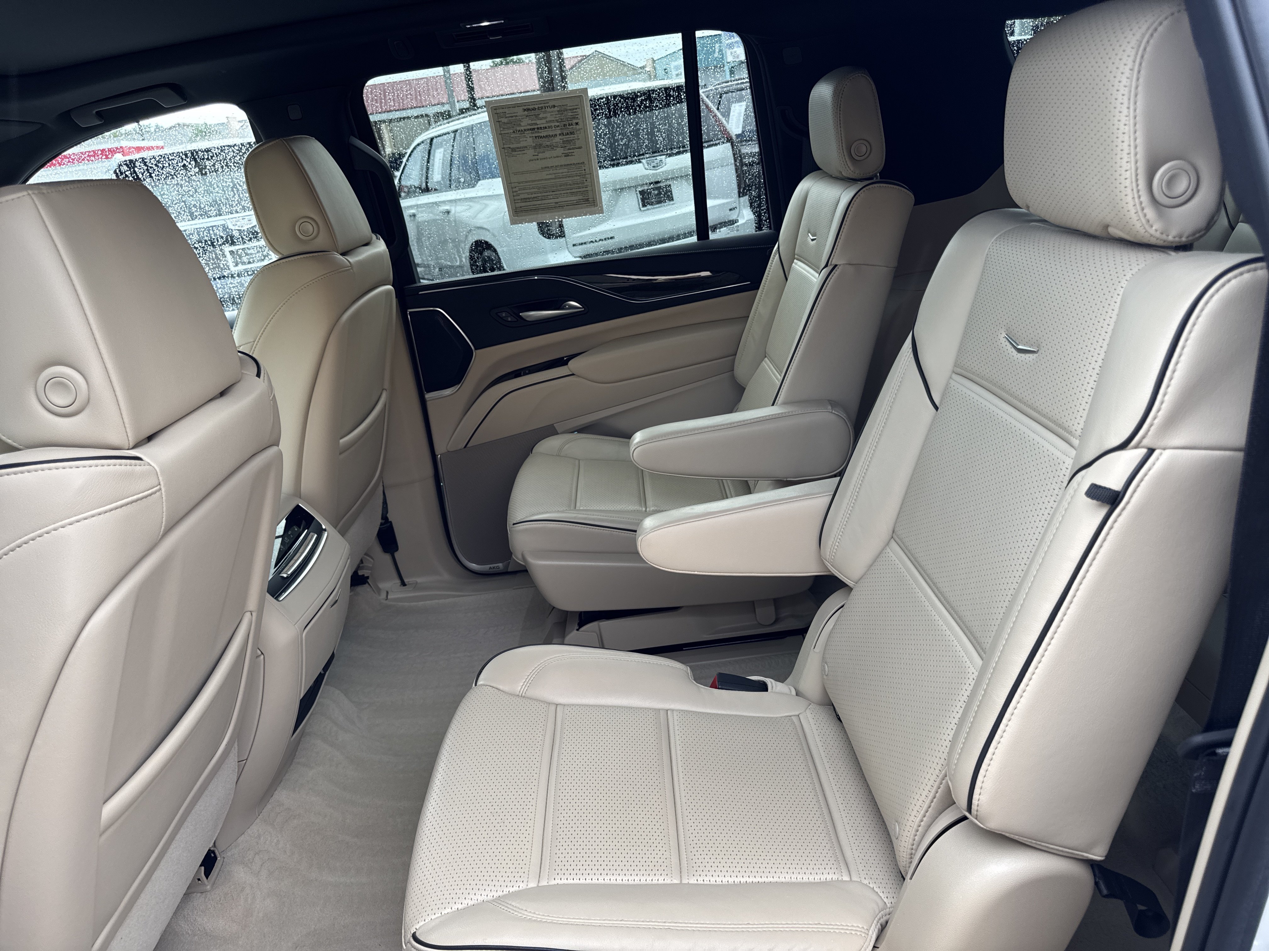 Certified 2024 Cadillac Escalade ESV Premium Luxury w/ Performance Package RWD image 19