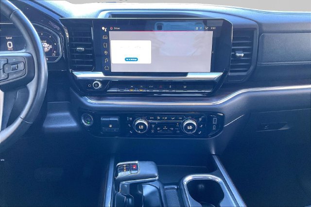 Used 2024 GMC Sierra 1500 SLT w/ SLT Convenience Package AWD/4WD image 9