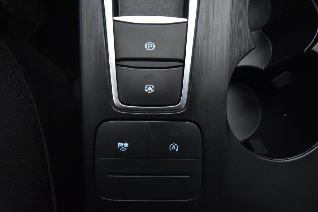 Used 2024 Ford Escape Active w/ Cold Weather Package FWD image 31