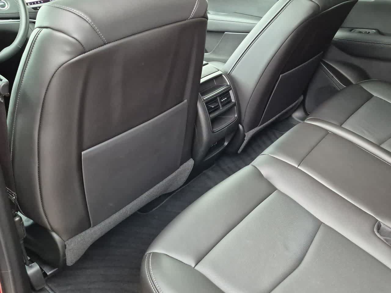 Used 2025 Cadillac XT5 Premium Luxury w/ Technology Package FWD image 17