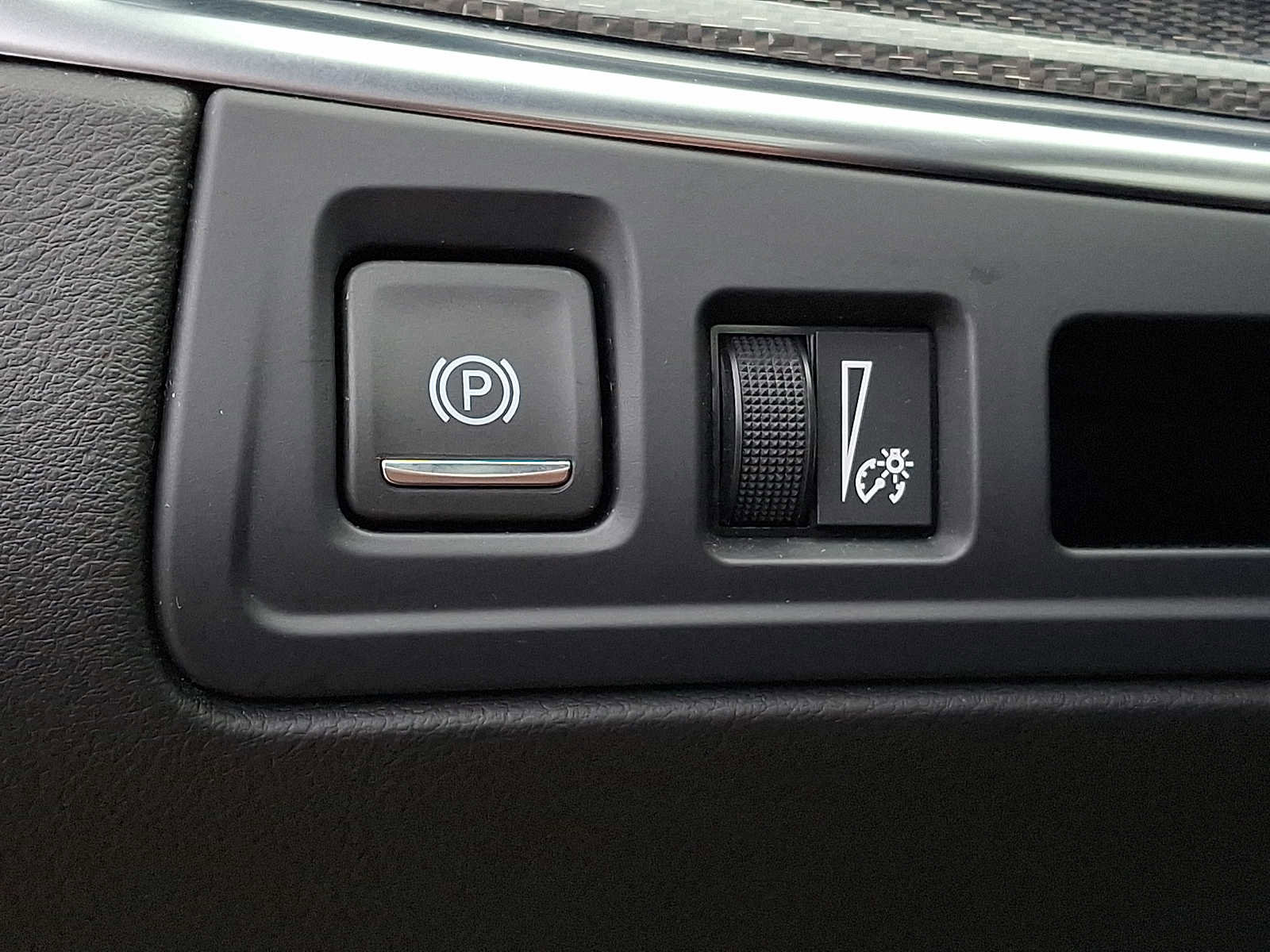 Used 2024 Cadillac XT5 Sportv AWD/4WD image 23