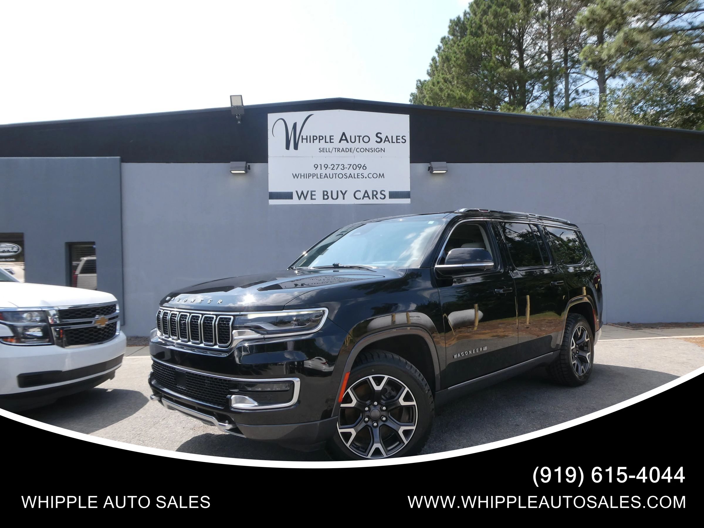 Used 2022 Jeep Wagoneer Series III w/ Premium Group I AWD/4WD image 1