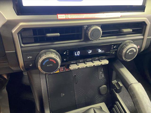 Certified 2025 Toyota 4Runner TRD Off-Road Premium w/ Tow Technology Package image 28