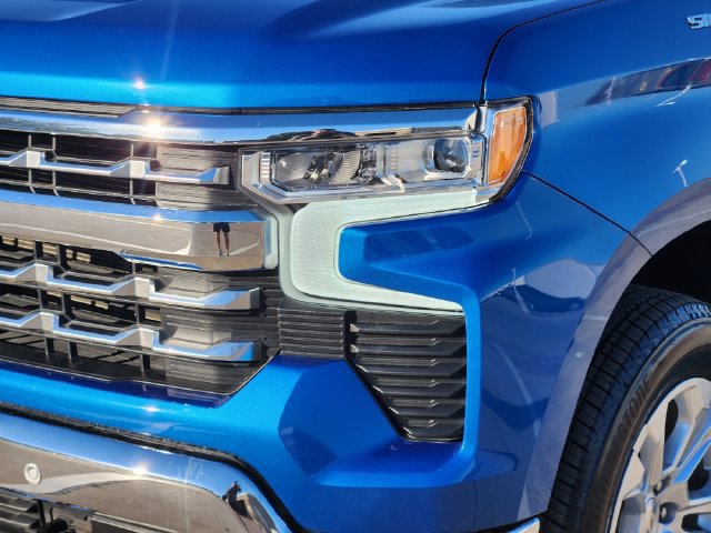 Used 2024 Chevrolet Silverado 1500 LTZ AWD/4WD image 16