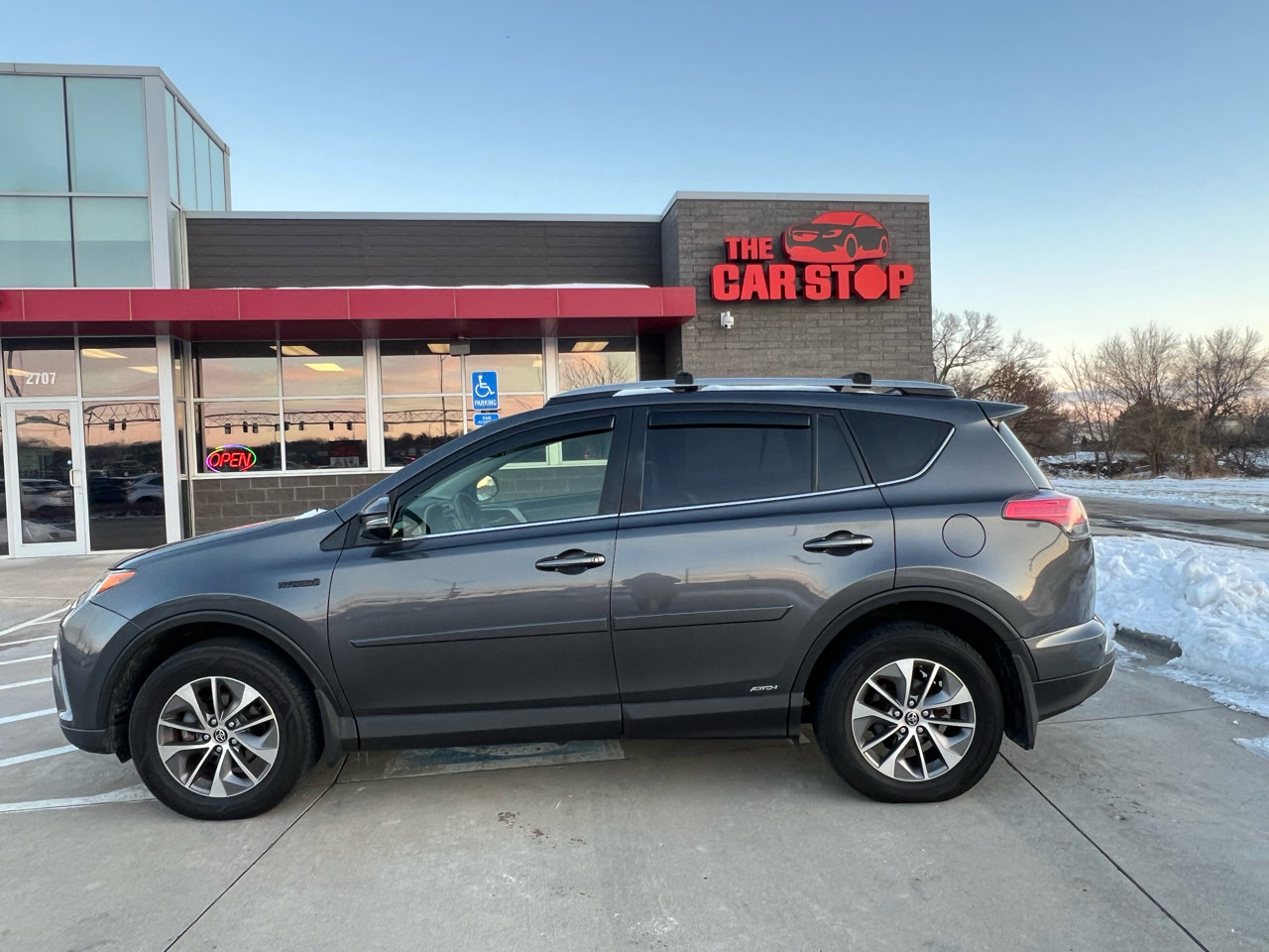 Used 2017 Toyota RAV4 XLE image 15