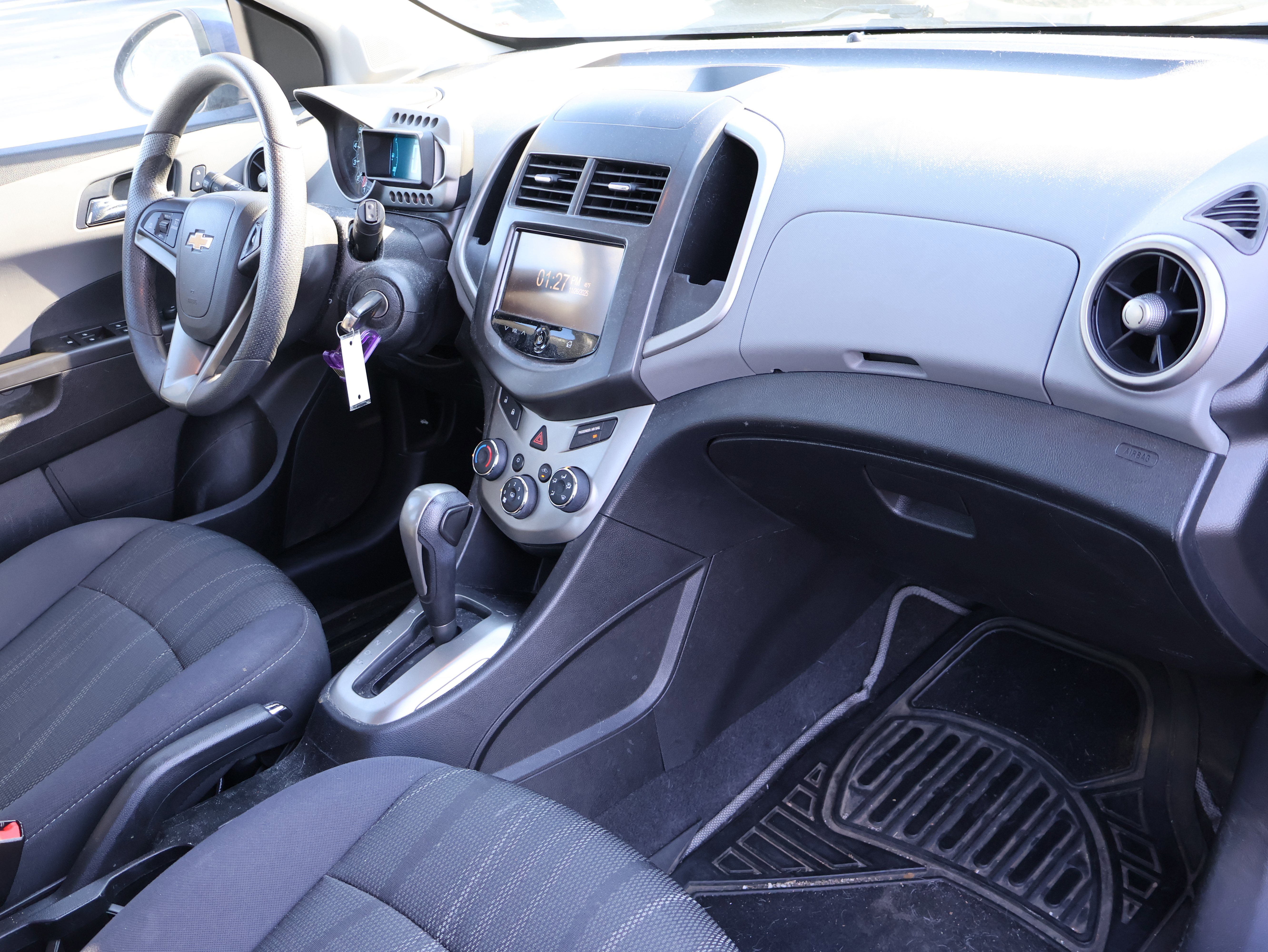 Used 2014 Chevrolet Sonic LT image 10