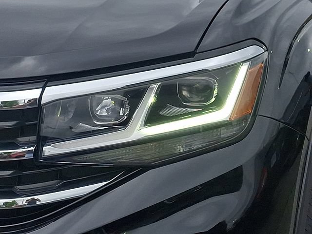 Used 2023 Volkswagen Atlas Cross Sport SE AWD/4WD image 9