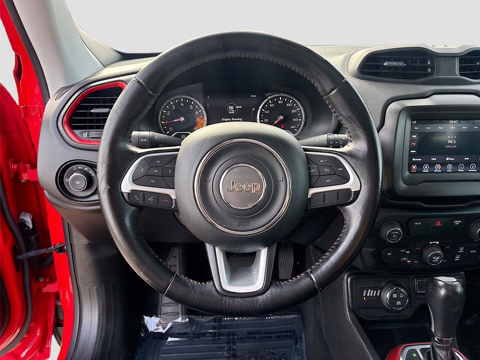 Used 2018 Jeep Renegade Trailhawk AWD/4WD image 11