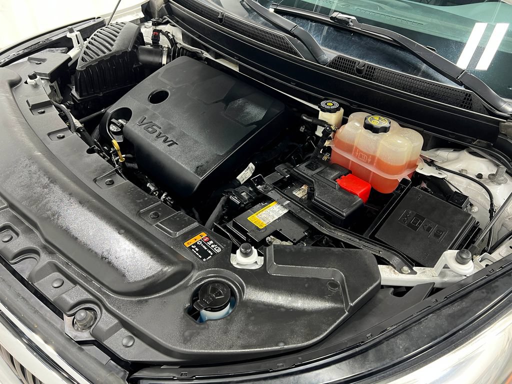 Used 2018 Buick Enclave Essence AWD/4WD image 31
