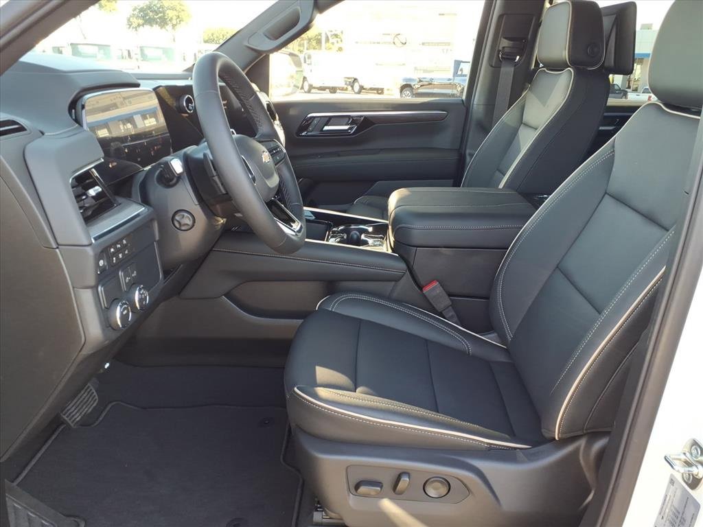 New 2026 Chevrolet Suburban Premier image 11