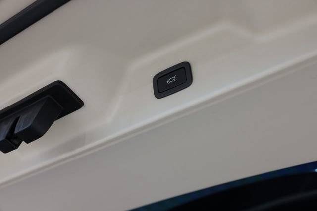 Used 2018 Land Rover Range Rover HSE image 53