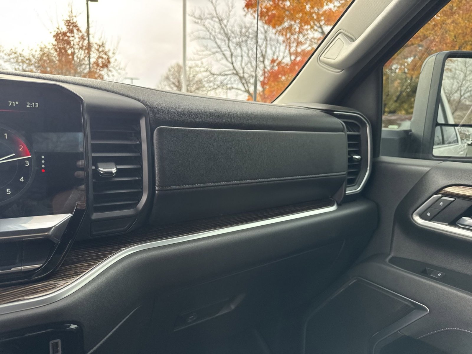 Used 2025 GMC Sierra 3500 SLE w/ SLE Value Package image 22