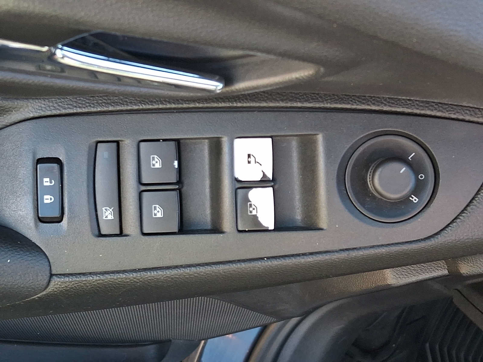 Used 2019 Chevrolet Trax LS w/ LPO, Protection Package FWD image 24